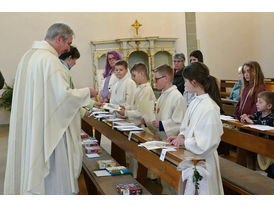 Dankgottesdienst der Kommunionkinder (Foto: Karl-Franz Thiede)